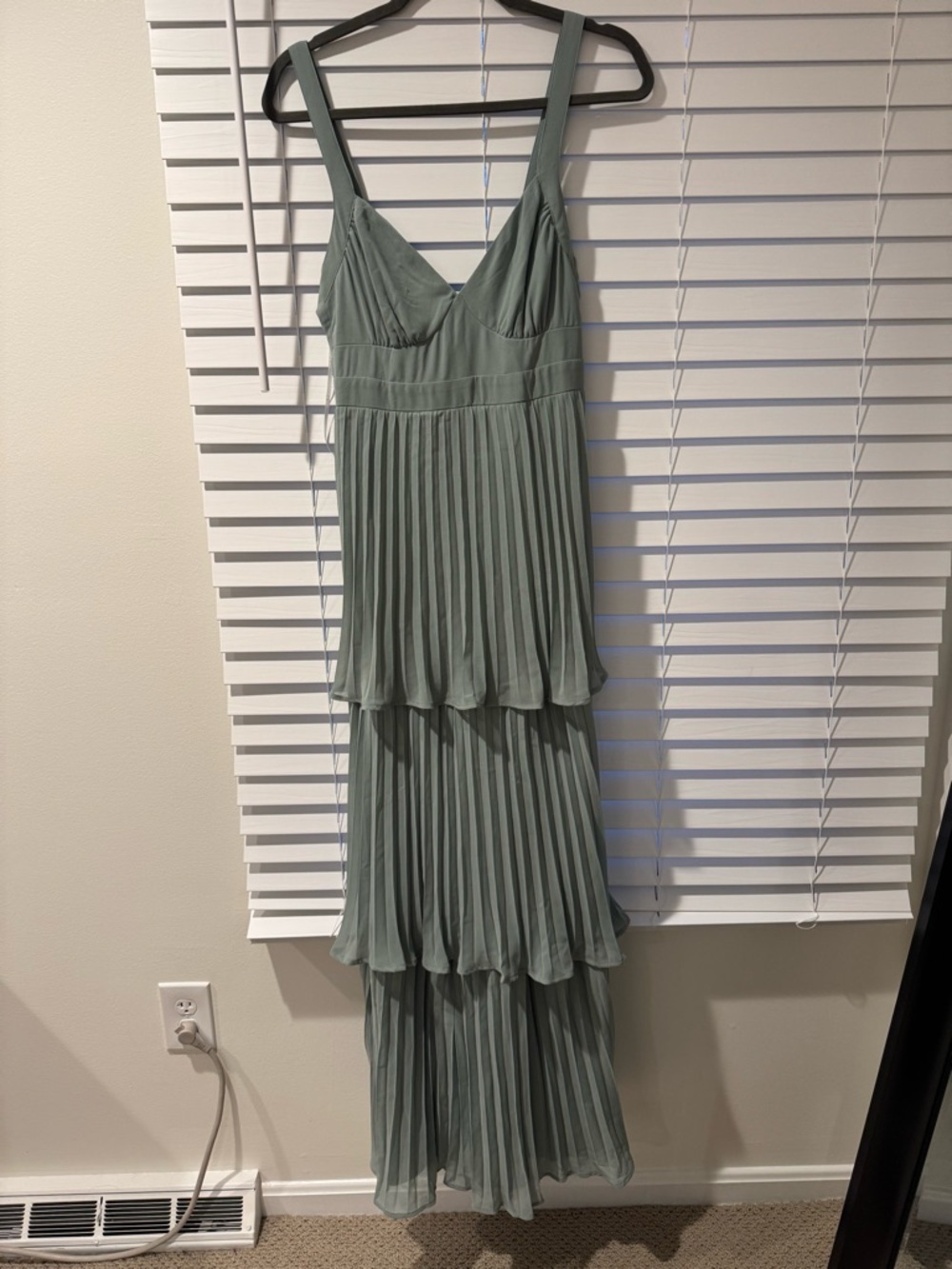 Lulu's Sage Green Pleated Tiered Maxi Dress